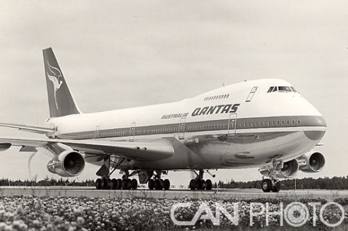 圖1：1971年澳航波音747飛機(jī)尾翼上的袋鼠帶有翅膀